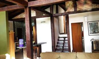 Imagem 5: Sente-se nesta varanda e escute o barulho dos pássaros e o balançar das árvores!