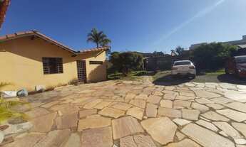 Imagem 4: Casa de condomínio para venda possui 800 metros quadrados com 4 quartos