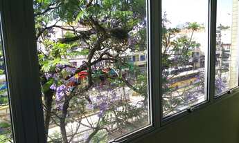 Imagem 2: Apartamento para aluguel possui 65 metros quadrados com 2 quartos, peças amplas, ensolarad