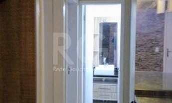 Imagem 4: Apartamento de 2 dormitórios semimobiliado no bairro Glória