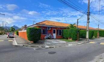 Imagem: Linda Casa em Duque de Caxias no Condomínio