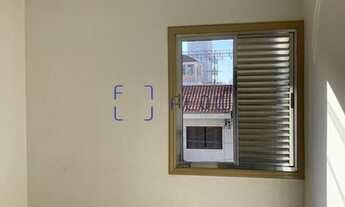 Imagem 6: Apartamento com 2 quartos (sem suíte), 1 banheiro, sem vagas de garagem e sem elevador