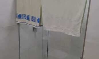 Imagem 7: Casa de condomínio para venda possui 320 metros quadrados com 4 quartos, dependência