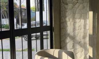 Imagem 4: Sala dentro de clínica odontológica