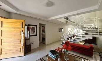 Imagem: Casa para venda com 327 m² e 4 quartos