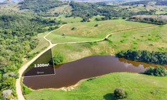 Imagem 2: OPORTUNIDADE! TERRENO DE 2.500M² COM ACESSO À LAGOA À VENDA EM MEAÍPE - GUARAPARI/ES. MARQ