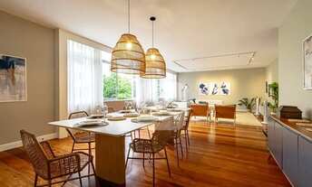 Imagem 4: Maravilhoso apto reformado e poucos passos da praia!