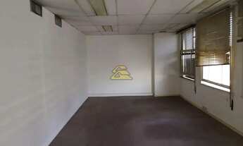 Imagem 2: Centro Galpão / depósito com 2 vagas na garagem