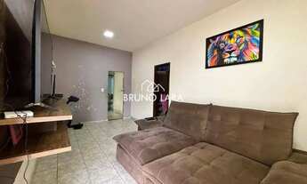 Imagem 2: Casa à venda no bairro Centro- Igarapé/MG