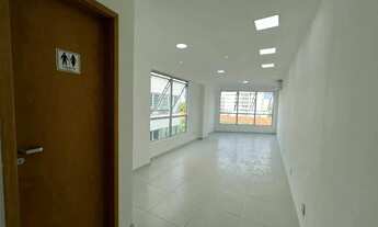 Imagem: Sala Comercial à Venda no Centro Comercial