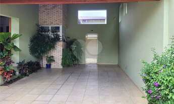 Imagem: Casa térrea com 3 quartos para locação