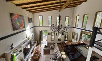 Imagem 6: Linda casa à venda na Praia de Calheiros, Governador Celso Ramos!