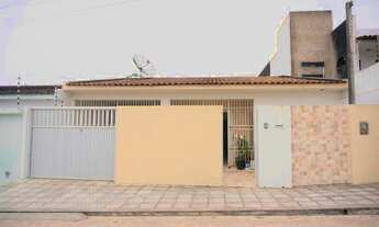 Imagem: Casa com 3 quartos para alugar por R$ 1.500/mês