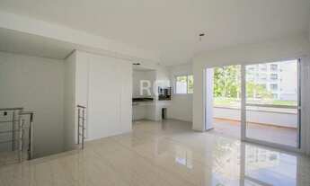 Imagem 6: Casa Condomímio com 3 dormitórios, 3 vagas e 3 suítes no bairro Cristal em Porto Alegre