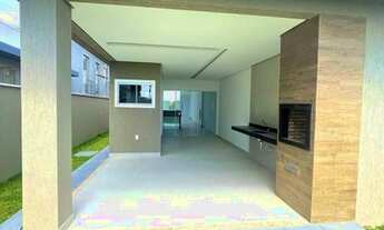 Imagem 2: Casa plana imponente com pé direito elevado e muito charme