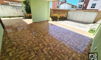 Imagem 3: Casa para Venda em João Pessoa, Bessa, 4 dormitórios, 4 suítes, 5 banheiros, 4 vagas