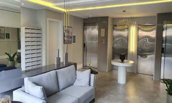 Imagem 4: Em Florianópolis na Trindade próximo de tudo vendo 3 dormitórios sendo 1 suíte com terra