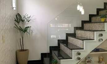 Imagem: Sobrado para venda tem com 3 quartos em