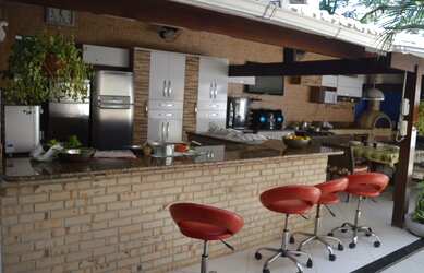 Imagem 2: Casa com 5 suítes, mobiliada e com piscina, área gourmet, 500 M² em Imbetiba