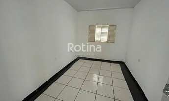 Imagem 4: Casa Comercial para alugar, 1 quarto, 3 vagas, Bom Jesus - Uberlândia/MG - R$ 1.400,00