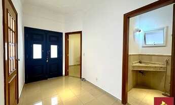 Imagem 6: Casa de condomínio térrea para aluguel tem 238 metros quadrados com 3 quartos