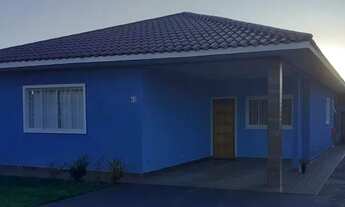 Imagem: Casa em área arborizada