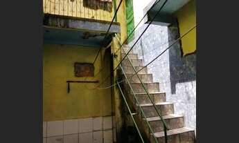 Imagem 7: \Vendo Casa próximo de drogarias, supermercados, escolas e muito mais, na Colônia Terra