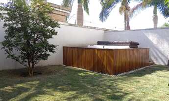 Imagem 2: Casa de Condomínio Fechado. Pronta para morar, com 146 metros com 3 Dormitórios, 2 suites