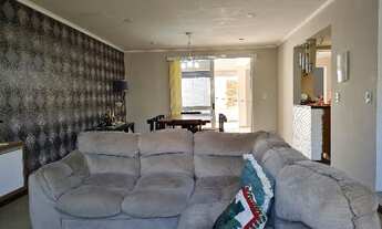 Imagem 3: Casa para Venda - 177m², 3 dormitórios, sendo 1 suites, 2 vagas - Hípica