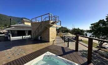 Imagem 3: Com uma vista de tirar o fôlego ... Frente para o mar !! Excelente oportunidade na Praia