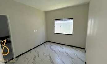 Imagem 6: Maravilhosa Casa em Condomínio Pé na Areia: 3 Quartos, Piscina e Acabamento de Alto Padrão