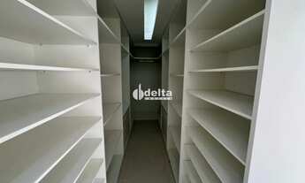 Imagem 6: Casa residencial com 3 quartos sendo 2 suítes disponível para venda no bairro Santa Mônica