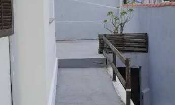 Imagem 2: Casa Petrópolis Mosela 4 quartos rua próxima a Igreja