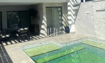 Imagem 3: Imóvel para aluguel tem 280 metros quadrados com 4 quartos