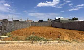 Imagem: Lote Vicente Pires 400m2 - Rua 06 - Condomínio