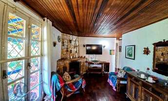 Imagem 6: Casa Encantadora para Venda na Posse - Conforto e Natureza em Harmonia