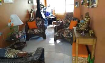 Imagem 2: Sobrado no bairro Hípica 3 dormitórios - 2 vagas de garagem