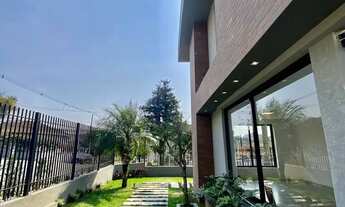 Imagem 2: TRIPLEX 5 QUARTOS SENDO 3 SUITES 4 VAGAS MERCES