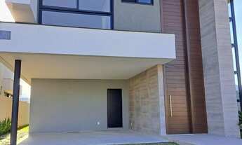 Imagem: Casa - 3 dormitórios - 3 Suítes - localizado