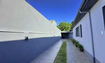 Imagem 2: Casa à venda, no bairro Menino Jesus, 3 dormitórios, com piscina e 3 vagas