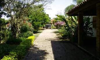 Imagem 6: Chácara, na região de Itu, 3 dormitórios com suíte, 3 banheiros com 4 Vagas de Garagem..