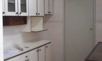 Imagem 2: Apartamento para aluguel e venda possui 60 metros quadrados com 2 quartos