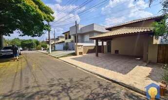 Imagem 2: Casa com 4 dorms à Venda por R$ 1.355.000 - Cond. Jardim das Flores/Granja - Cotia/SP