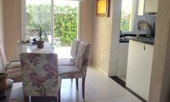 Imagem 3: Casa com Piscina e 03 Dormitórios em Condomínio Fechado