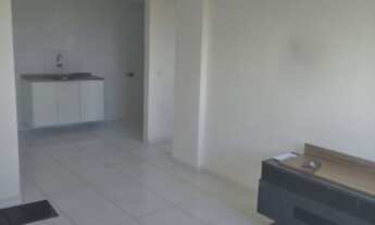 Imagem 2: Apto 1 quarto muito amplo e ventilado no terceiro andar!