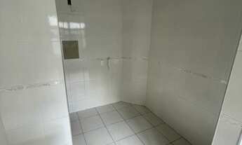 Imagem 7: Apartamento com 3 quartos, bairro São Mateus, rua plana e tranquila, com vaga