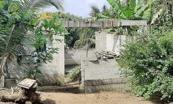 Imagem 5: Terreno com casa em construção
