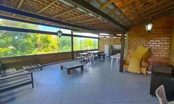 Imagem 5: Casa aconchegante com 4 quartos e excelente terraço em condomínio!