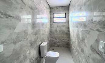 Imagem 7: Lindo sobrado no centro de Quatro Barras