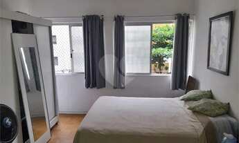 Imagem 4: Apartamento sala living para venda com 46m² praia do Gonzaguinha em São Vicente/SP